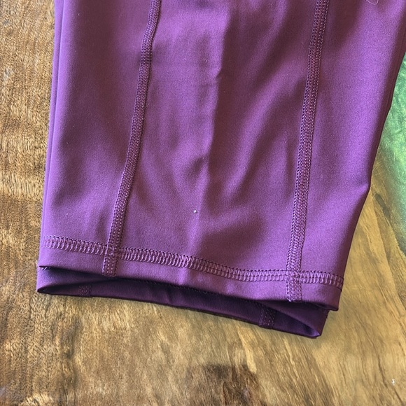 Champion Burgundy Bike Shorts with Side pocket, Size Small New with tags - Picture 5 of 7